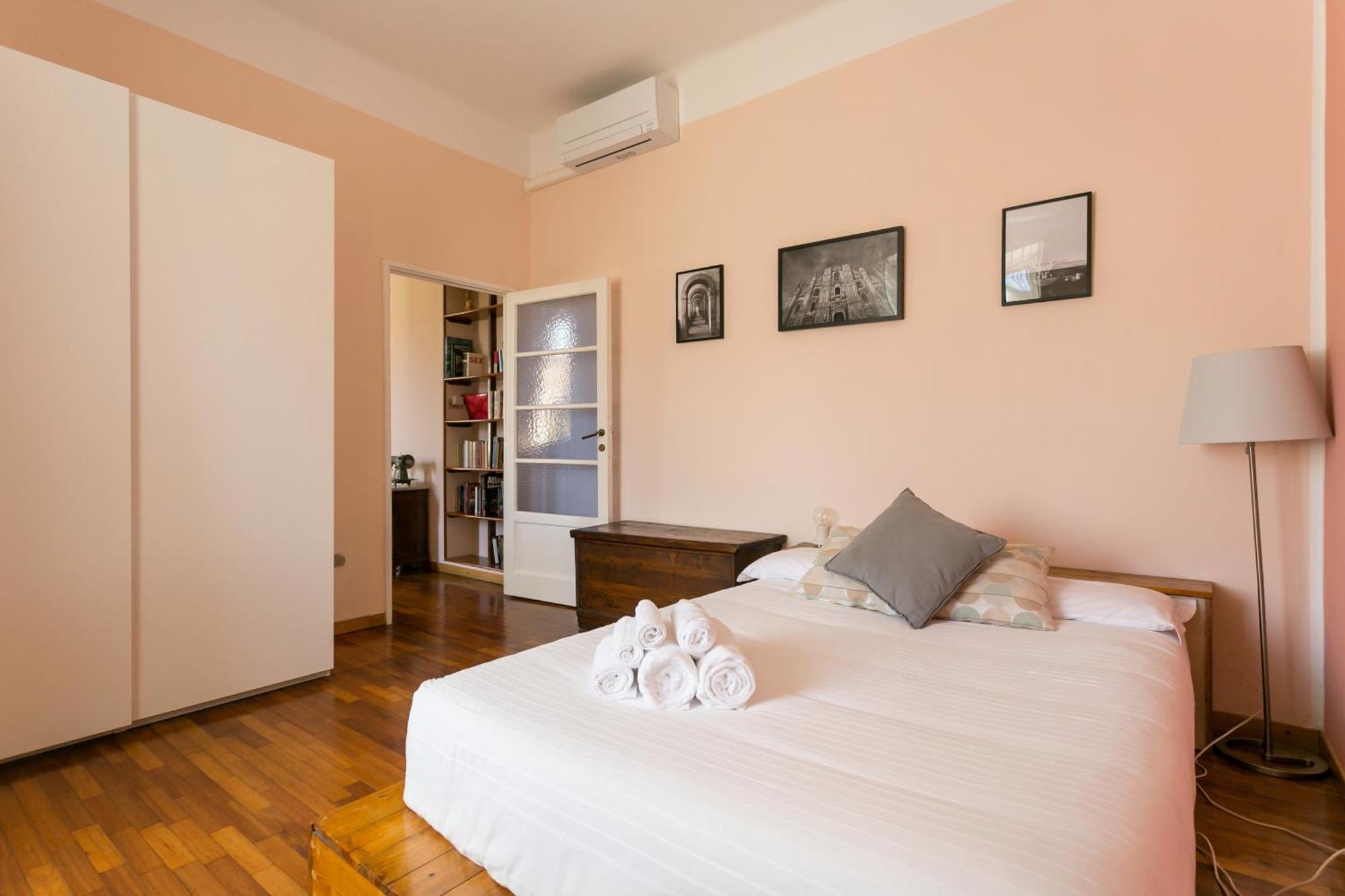 Milano Apartments Vigevano 41 Bagian luar foto