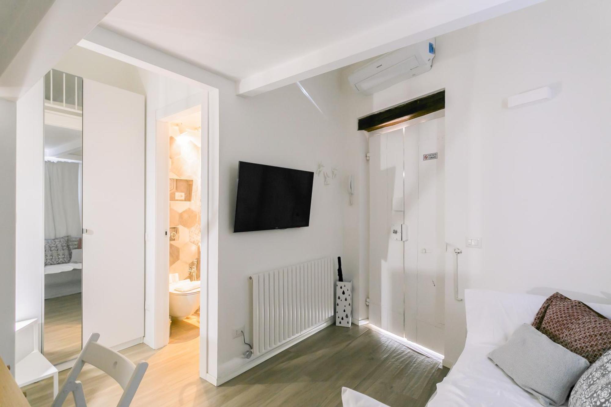 Milano Apartments Vigevano 41 Bagian luar foto