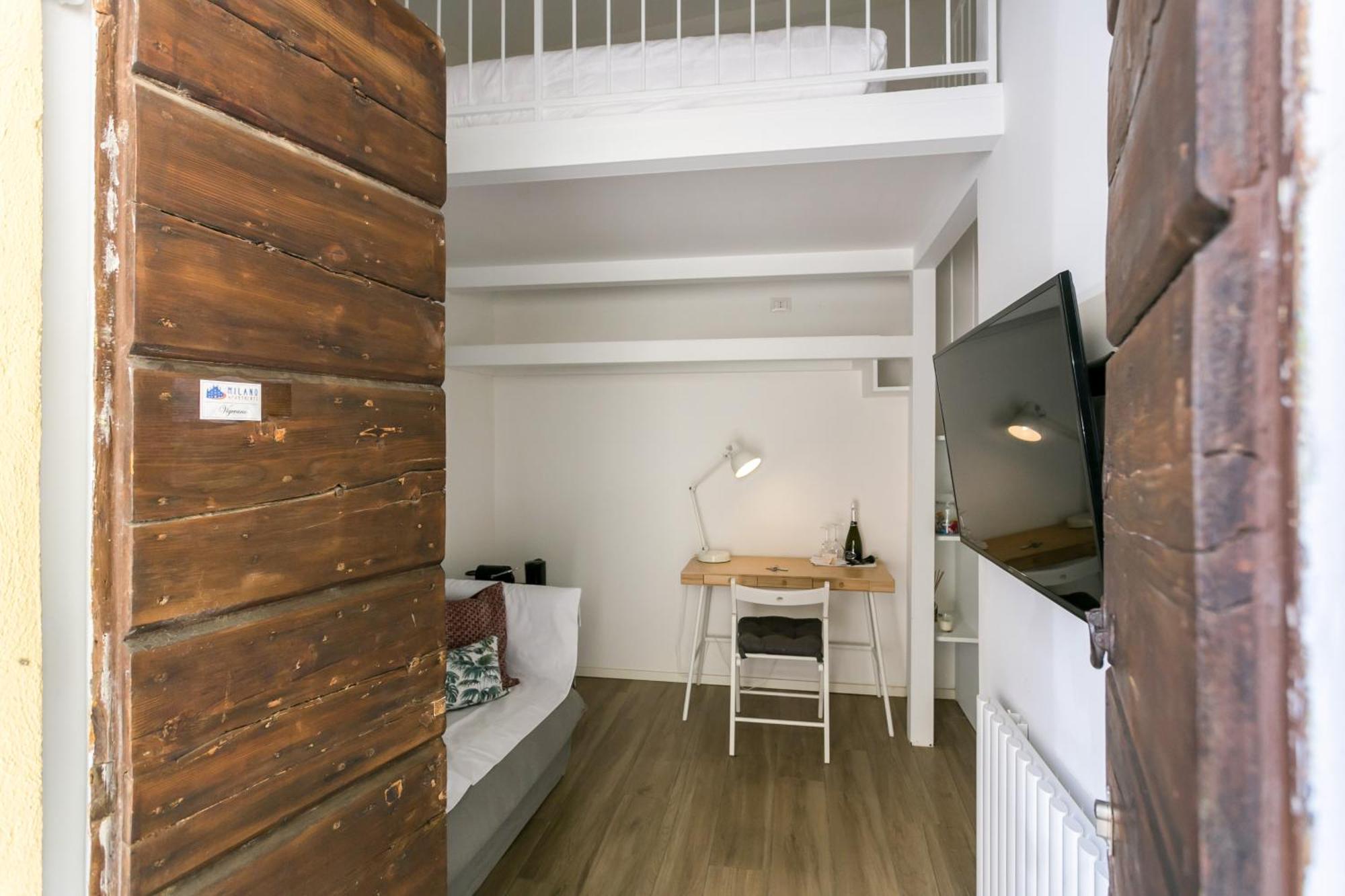 Milano Apartments Vigevano 41 Bagian luar foto