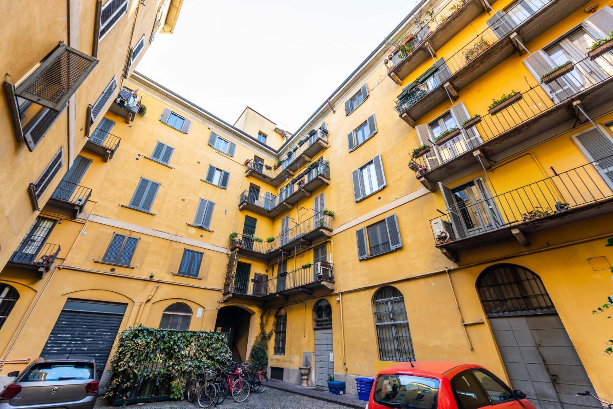 Milano Apartments Vigevano 41 Bagian luar foto